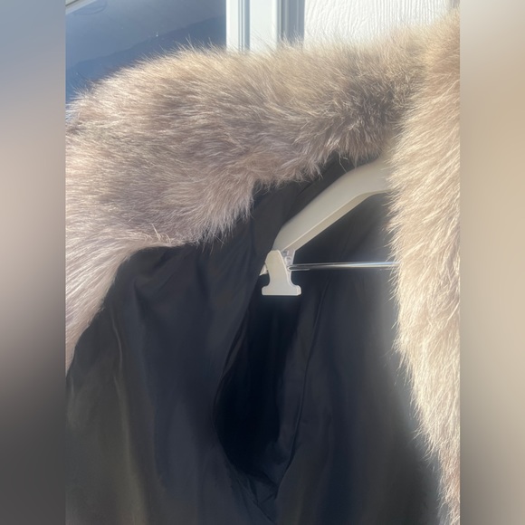 Vintage RARE well cared for Flemington Furs long fur coat - Picture 9 of 10